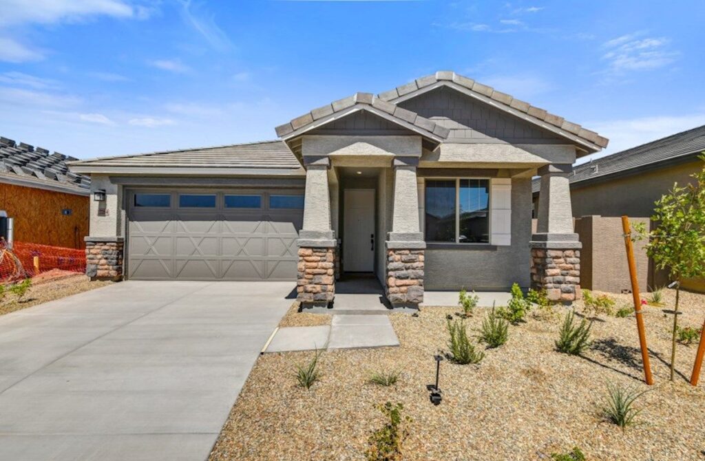 Quick Move-In Home - Ellenton 255003 - httppartners-dynamic.bdxcdn.comImagesHomesBeazerHommax1500_98708405-250831.jpg