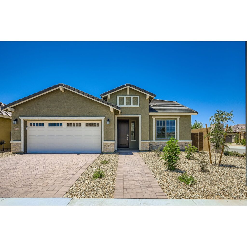 Quick Move-In Home - Woodstock Plan 4055 36279092 - httppartners-dynamic.bdxcdn.comImagesHomesLennar2025max1500_101290300-251030.jpg