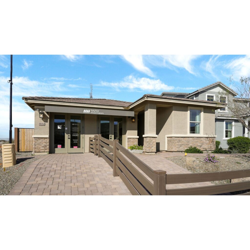 Quick Move-In Home - Sandstone 12387695 - httppartners-dynamic.bdxcdn.comImagesHomesTaylorMorrisonmax1500_105534618-260224.jpg