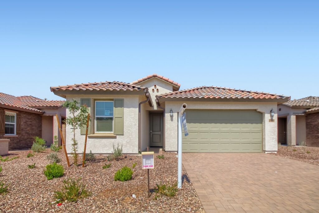 Quick Move-In Home - Lewis Plan 3575 36822076 - httppartners-dynamic.bdxcdn.comImagesHomesLennar2025max1500_112931431-260904.jpg